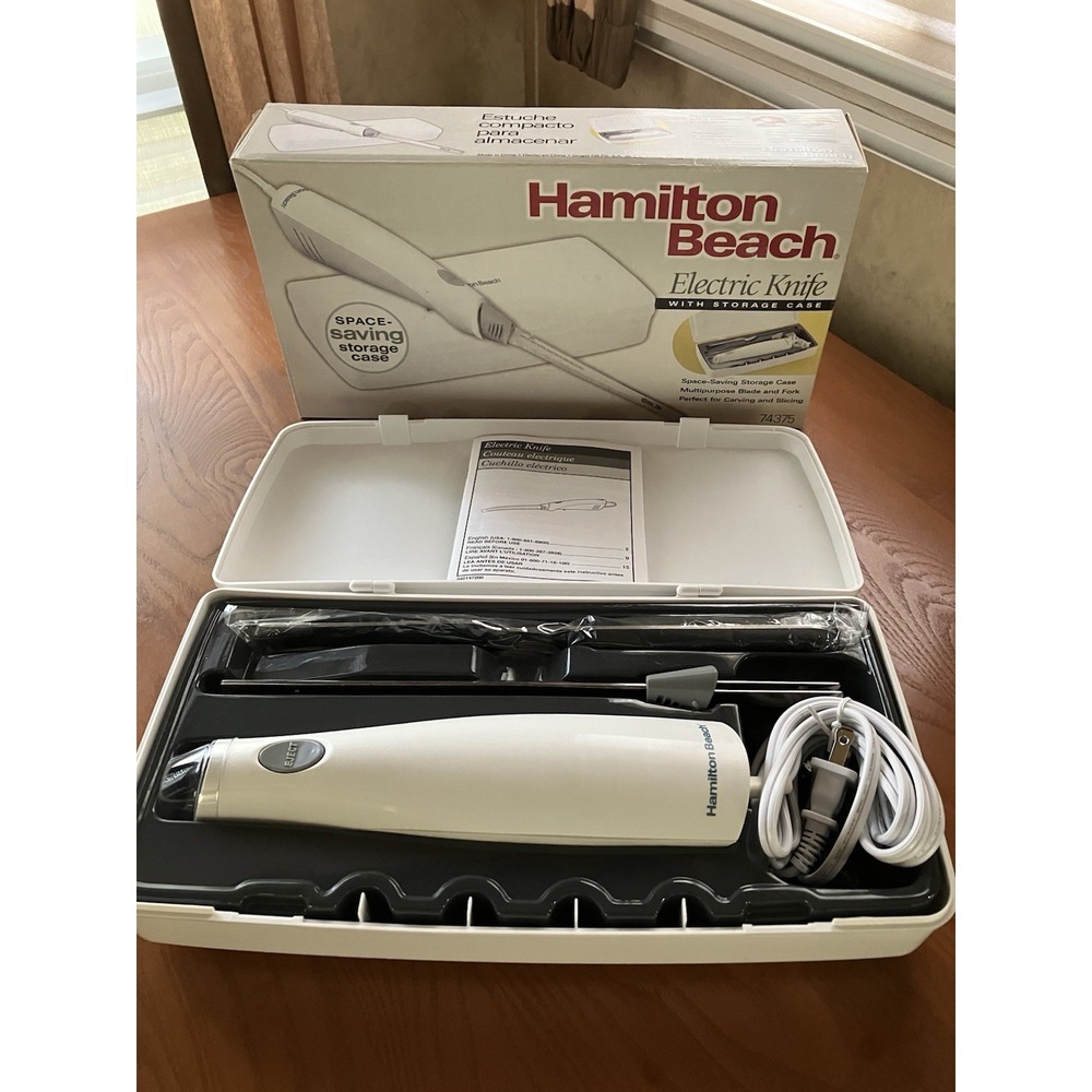 Hamilton Beach Electric Knife with Case White NEW In Box Carving Blade And Fork
